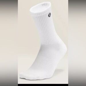 Lululemon Athletica White Athletic Socks Ribbed Knit. ( 3 pack )